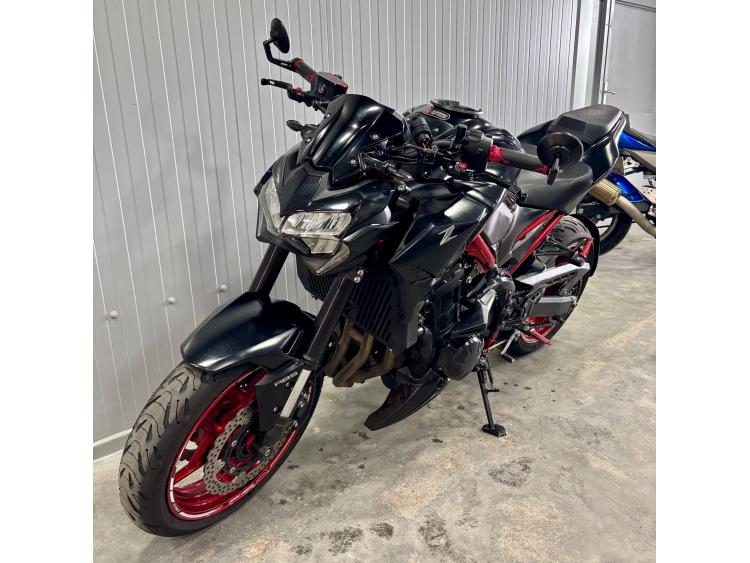 KAWASAKI Z 900
