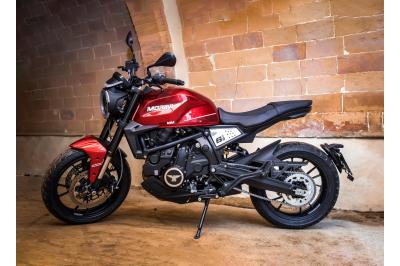MOTO MORINI SEIEMMEZZO STR 650
