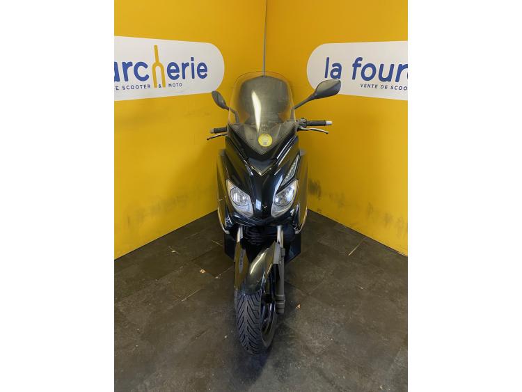 YAMAHA XMAX 125