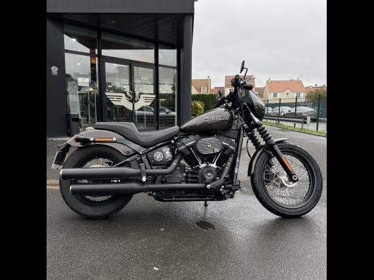 HARLEY-DAVIDSON SOFTAIL STREET BOB 1745