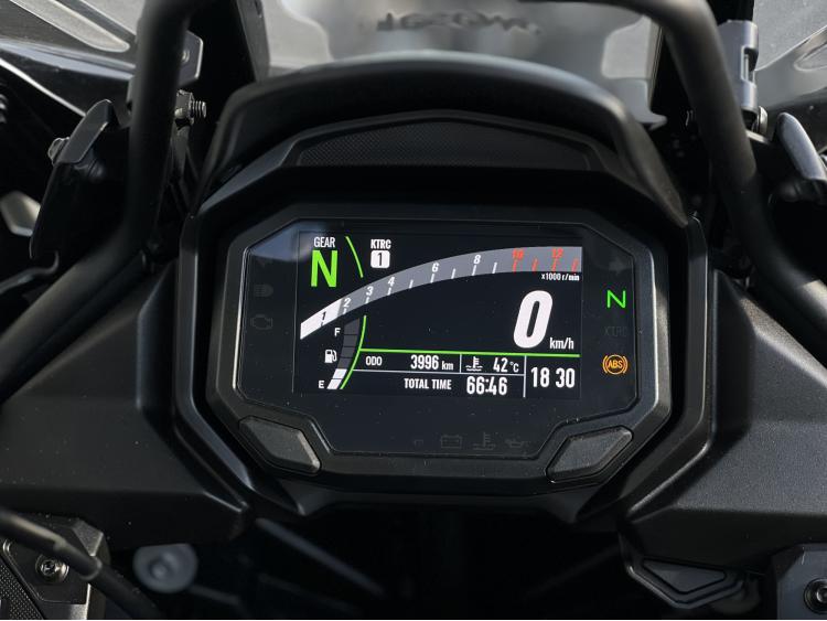 KAWASAKI VERSYS 650 GRAND TOURER A2