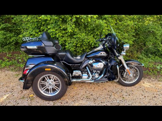HARLEY-DAVIDSON TRIKE TRI GLIDE 1745 ULTRA