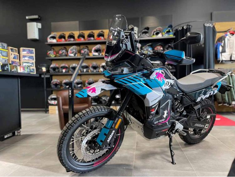 CF MOTO MT 800  X