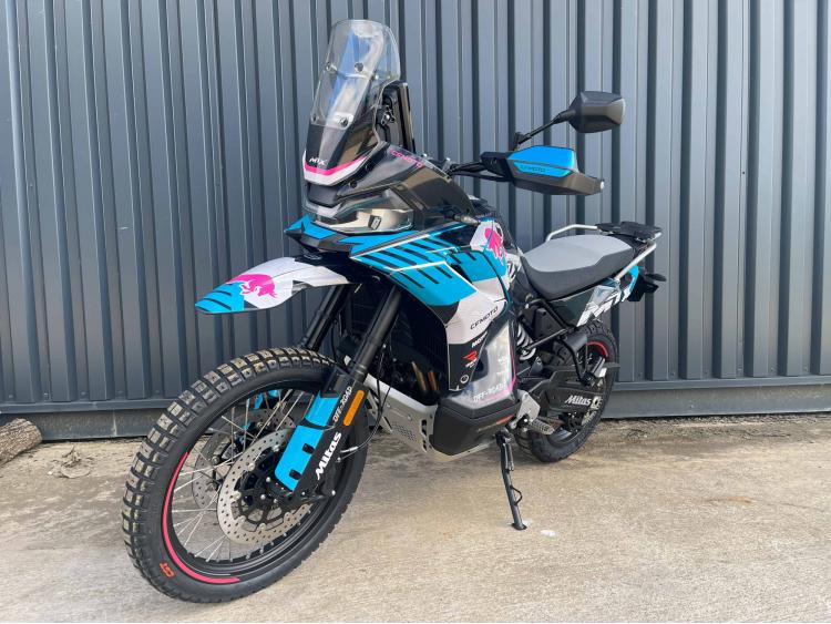 CF MOTO MT 800  X