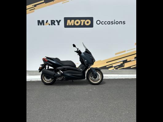 YAMAHA XMAX 300 Tech Max
