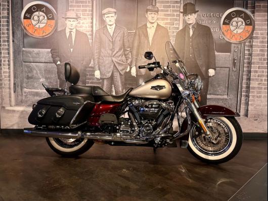 HARLEY-DAVIDSON TOURING ROAD KING 1745 CLASSIC
