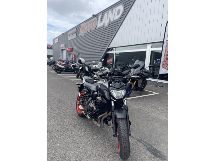 YAMAHA MT-07