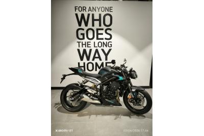 TRIUMPH STREET TRIPLE 765 RS