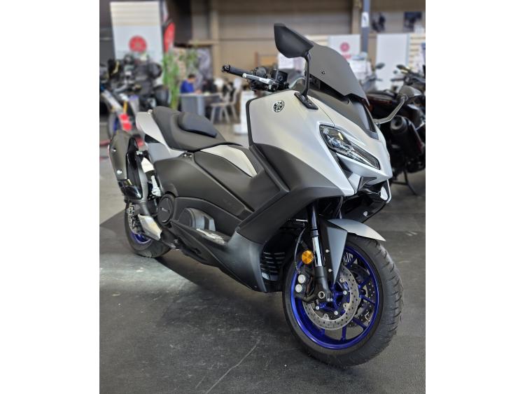 YAMAHA TMAX 560 ICON PERFORMANCE 1/1