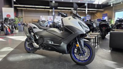 YAMAHA TMAX 560 ICON PERFORMANCE 1/1
