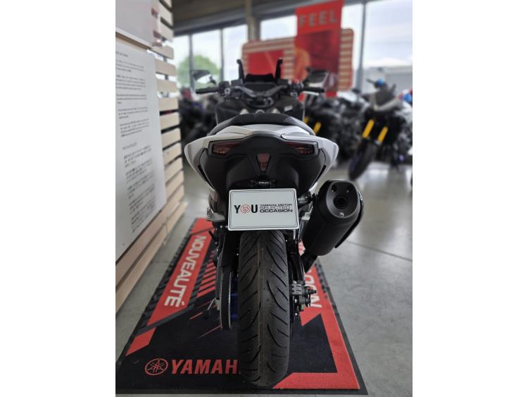 YAMAHA TMAX 560 ICON PERFORMANCE 1/1