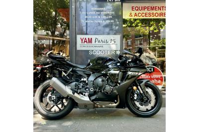 YAMAHA YZF 1000 R1