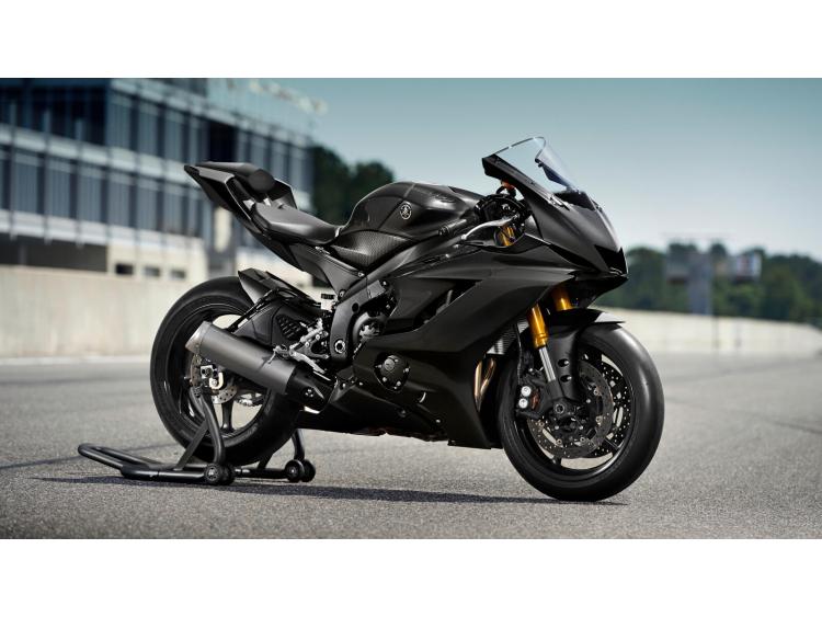 YAMAHA YZF-R6 RACE
