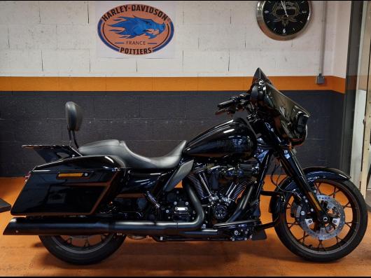 HARLEY-DAVIDSON TOURING STREET GLIDE 1923