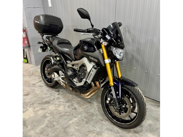 YAMAHA MT-09