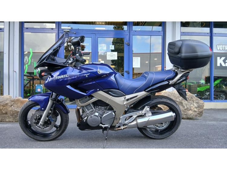 YAMAHA TDM 900
