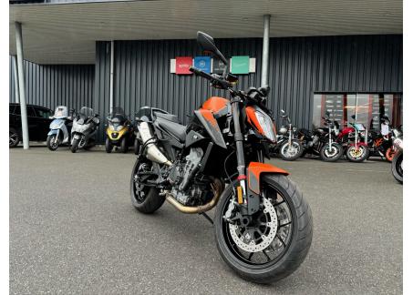 KTM 890 DUKE