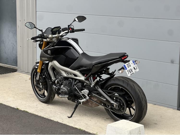 YAMAHA MT-09 ABS