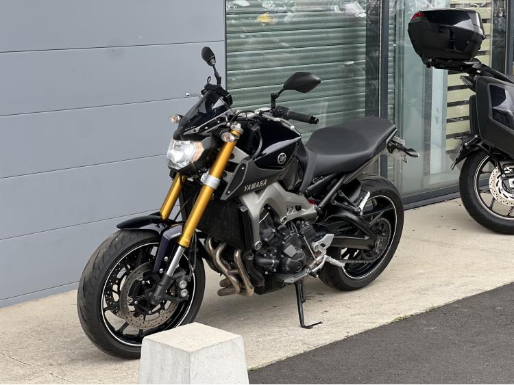 YAMAHA MT-09 ABS