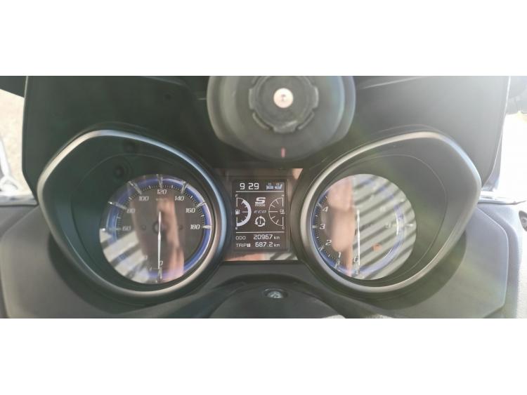 YAMAHA XP T-MAX 560 TECH MAX