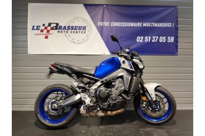 YAMAHA MT-09