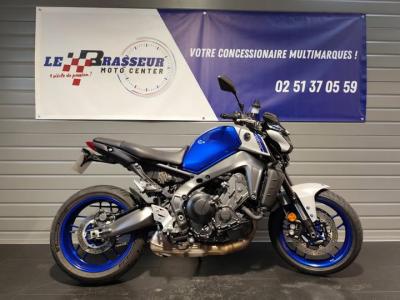 YAMAHA MT-09