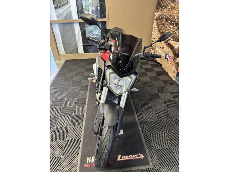 YAMAHA MT-125