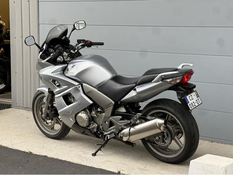 HONDA CBF 1000 F