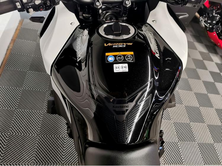 KAWASAKI VERSYS 1100