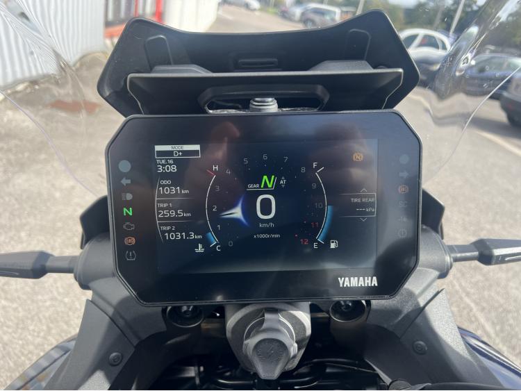YAMAHA TRACER 9 GT+ Y-AMT 2025 (LOA 238€/MOIS)