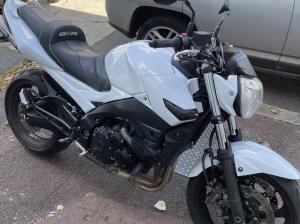 SUZUKI GSR 600
