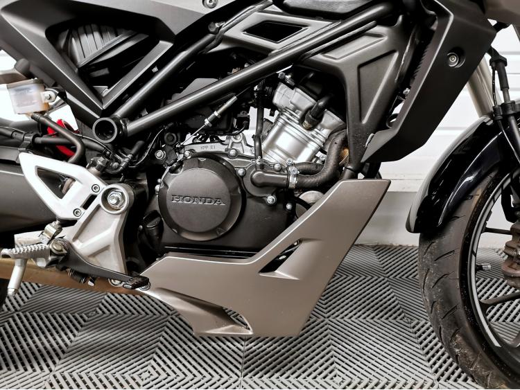 HONDA CB 125R Neo Sport Café - CB125R 125 R CB125