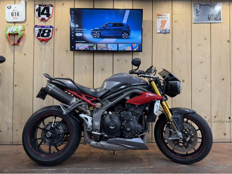 TRIUMPH SPEED TRIPLE 1050 R / 23134 KM / GARANTIE 12 MOIS 