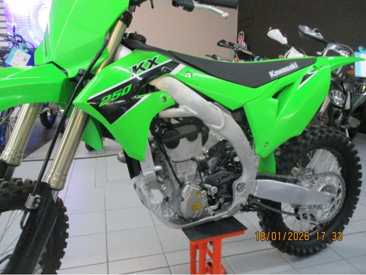 KAWASAKI KXF 250