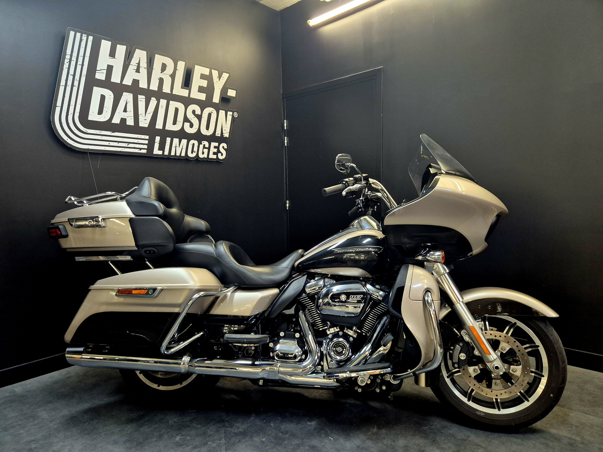 HARLEY-DAVIDSON TOURING ROAD GLIDE 1745 ULTRA