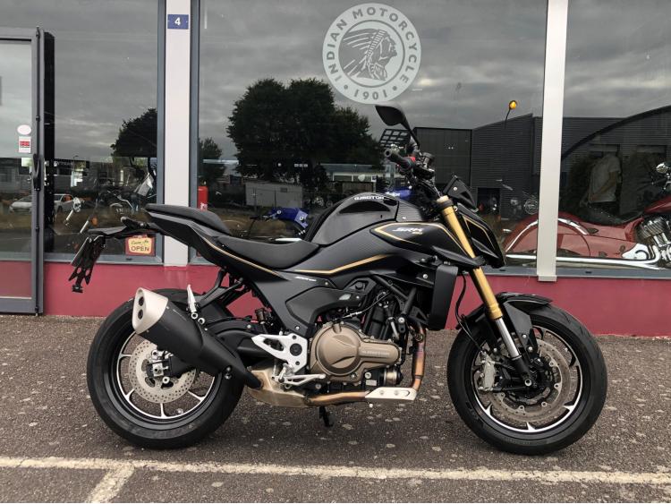 QJ MOTOR SRK 550 PERMIS A2 POSSIBLE 