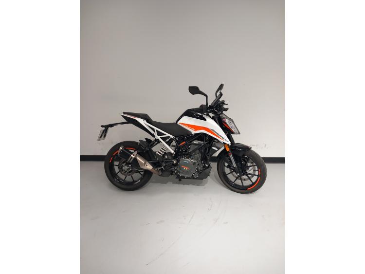 KTM 390 DUKE