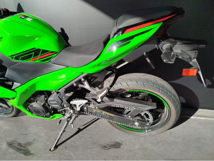 KAWASAKI NINJA 400