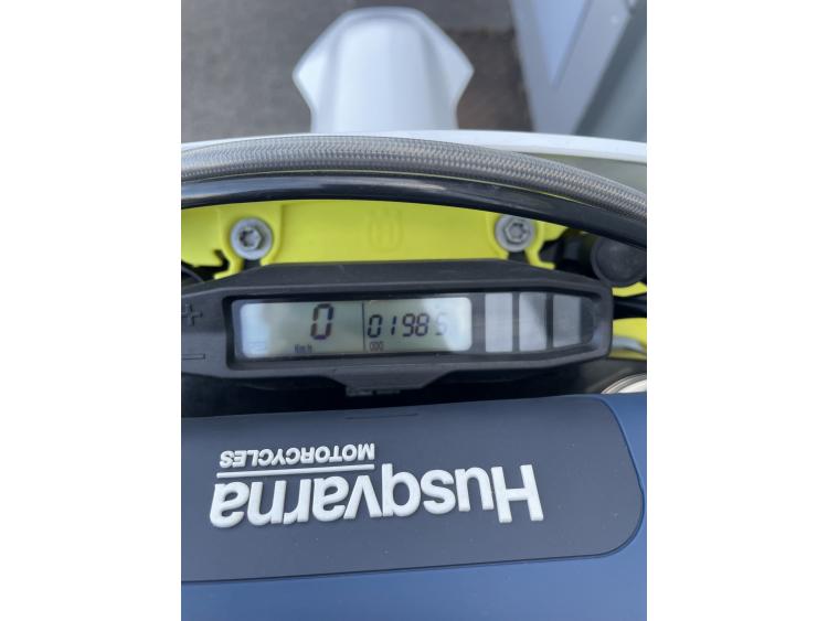 HUSQVARNA FE 350 tres peut rouler 