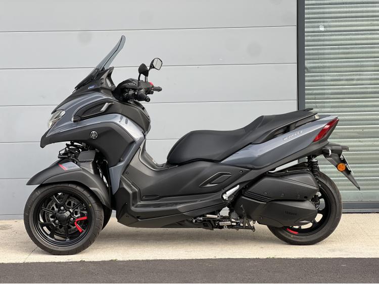 YAMAHA TRICITY 300