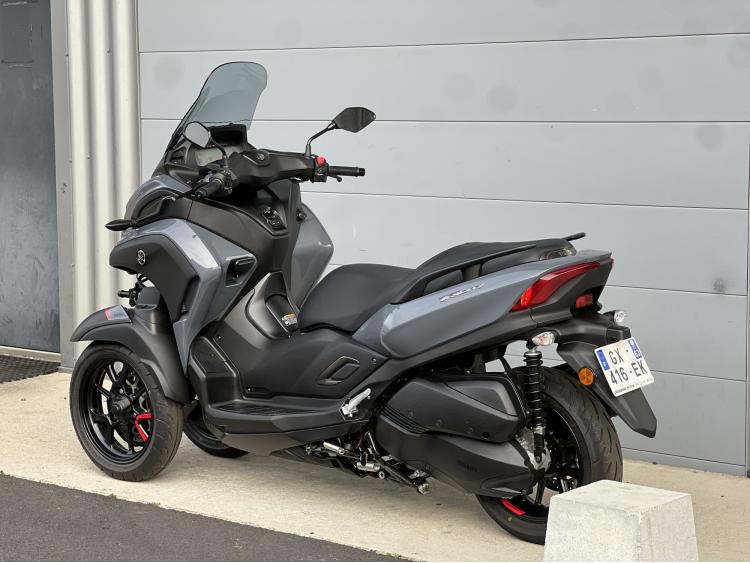 YAMAHA TRICITY 300