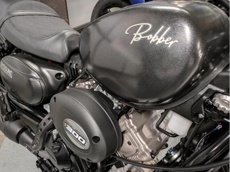 HYOSUNG 300 bobber