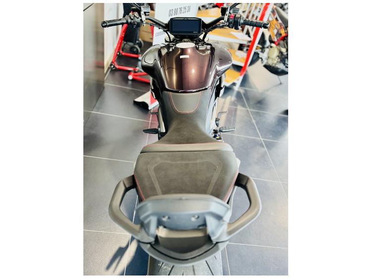 DUCATI XDIAVEL V4