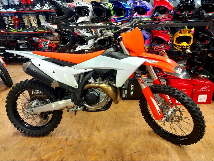 KTM 450 SX-F (131€/mois)*