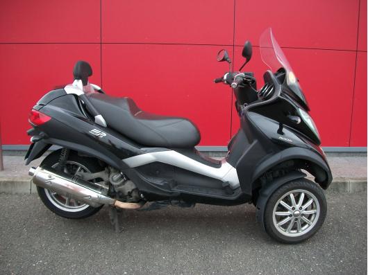 PIAGGIO MP3 500