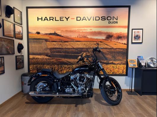 HARLEY-DAVIDSON SOFTAIL STREET BOB 1923