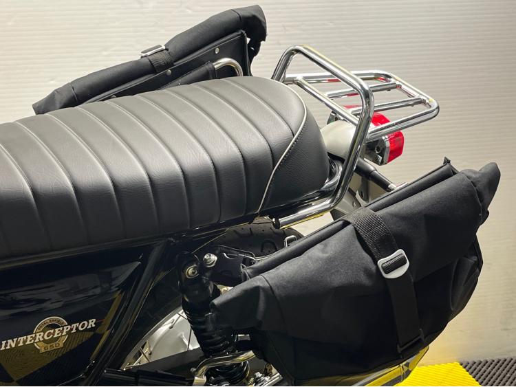 ROYAL ENFIELD INTERCEPTOR 650  CHROME