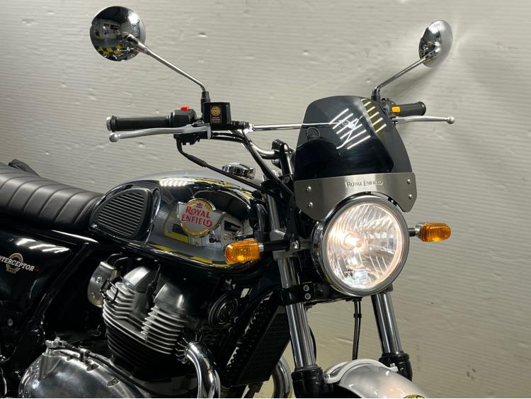 ROYAL ENFIELD INTERCEPTOR 650  CHROME