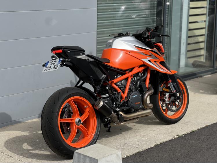 KTM 1290 SUPER DUKE R