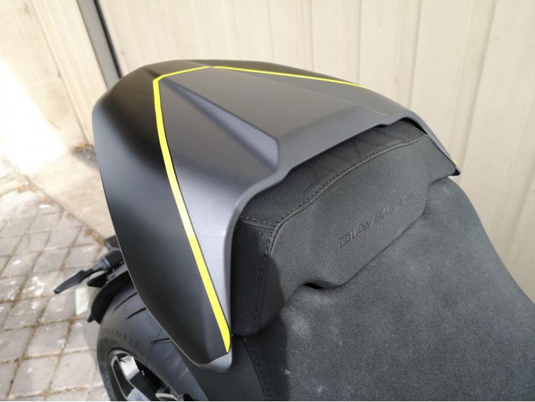 DUCATI DIAVEL V4 